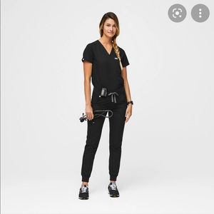 Lightly used black Fig scrubs - size small for top and bottom